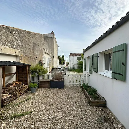 Prázdninový dům Au Bout De L'impasse Saint-Sulpice-de-Royan